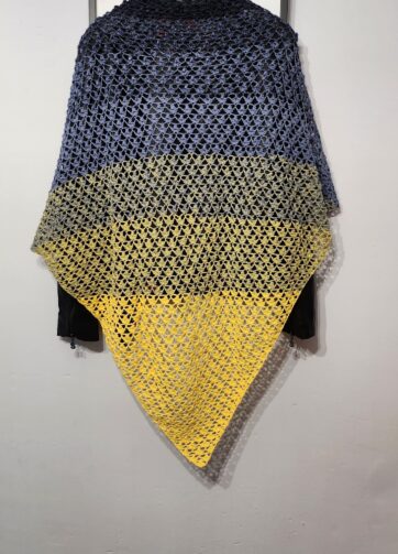 Chal ganchillo de tulipanes Vincent