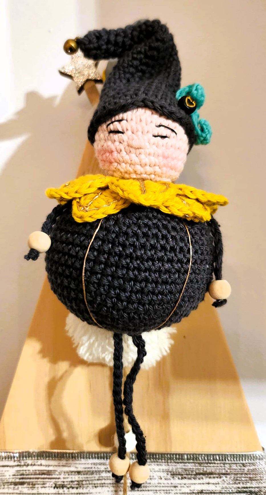 Duende de Navidad ganchillo - Imagen 3